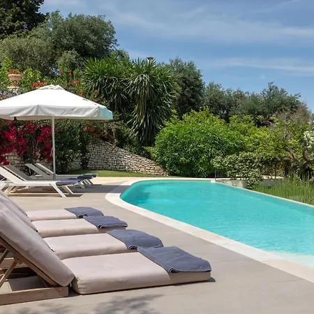 Ionian Garden - Olea * Benitses (Corfu)