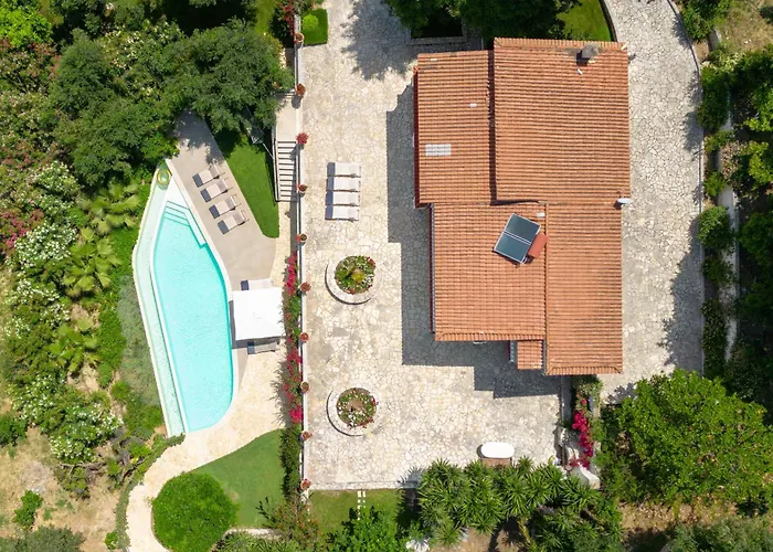 Ionian Garden - Olea Benitses (Corfu)